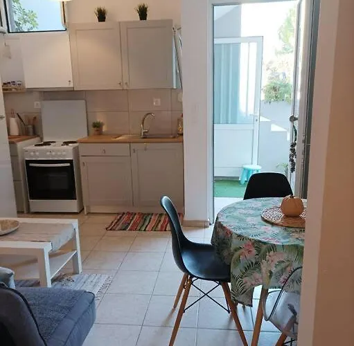 Comfy Cozy Iksia Apartman Ixiá